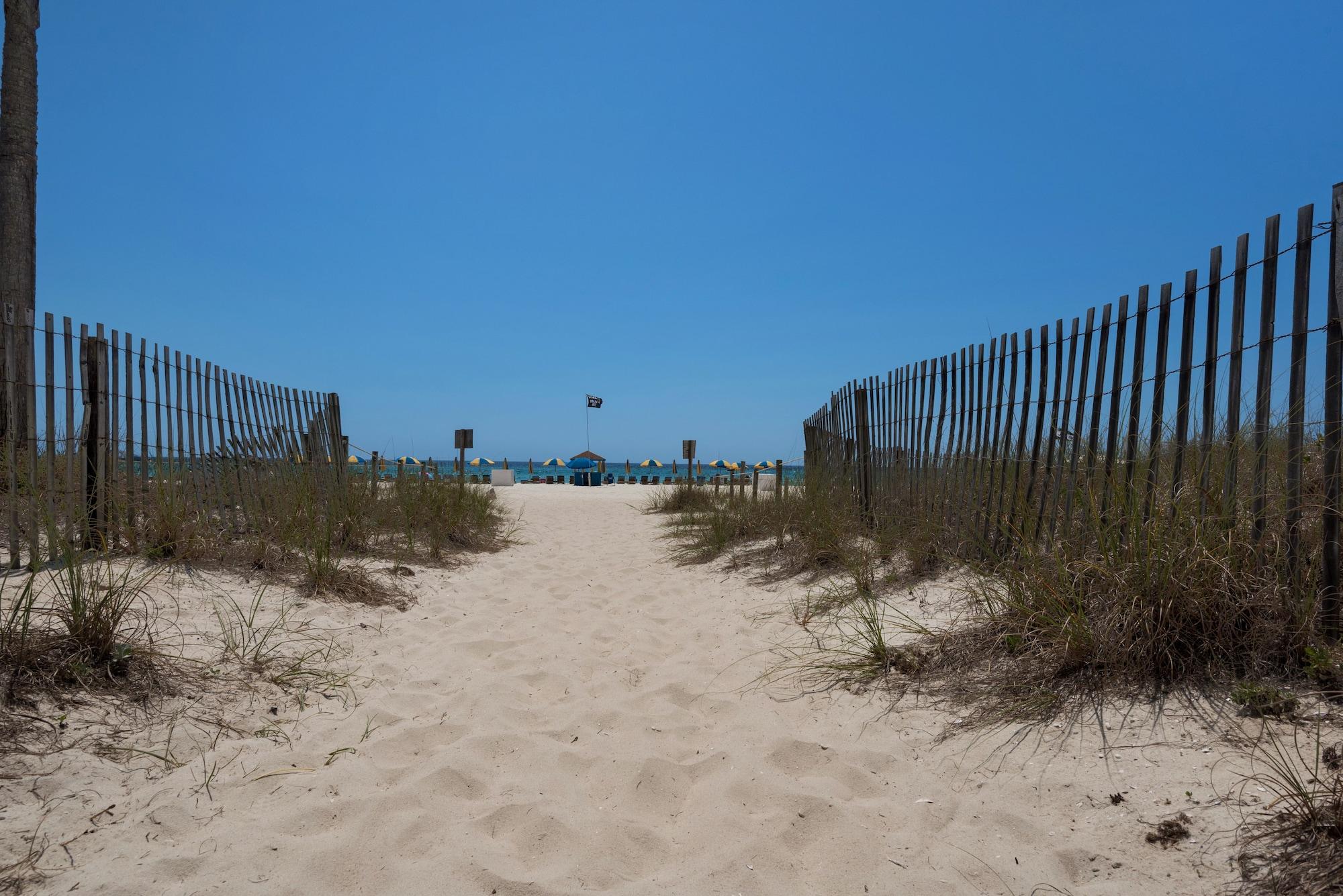 Beach Tower Beachfront Hotel, A By The Sea Resort Panama City Beach Buitenkant foto
